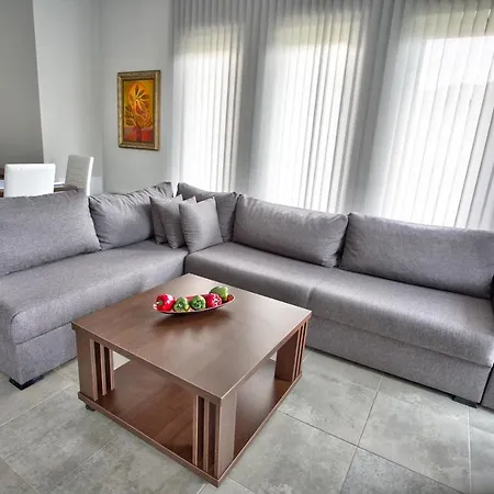 Villa Eta *
