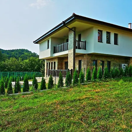 Villa Eta Apriltsi (Lovech)
